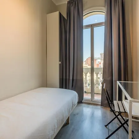 51par1011 In Parallel Apartment Barcelona