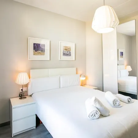 51par1011 In Parallel Apartment Barcelona