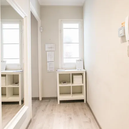 Apartment 51par1011 In Parallel
