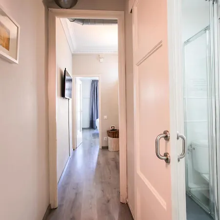 Apartment 51par1011 In Parallel Barcelona