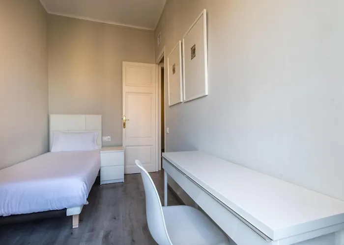 51par1011 In Parallel Apartamento Barcelona