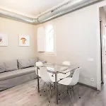 51par1011 In Parallel Apartamento